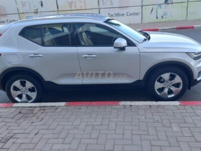 Volvo XC40 momentum 60000 km